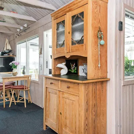 Holiday Lxx Feriehus *